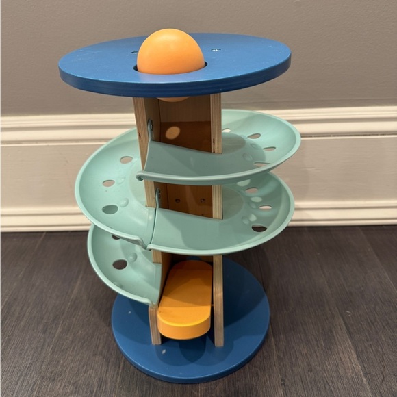 Kiwico Panda Crate Spiral Ramp Ball Drop Learning Toy Infants Babies Toddlers